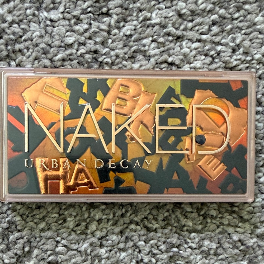 Bare Naked eye shadow palette